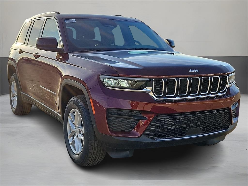 new 2025 Jeep Grand Cherokee car, priced at $37,970