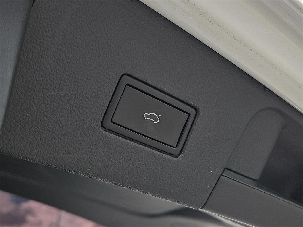 used 2023 Volkswagen Atlas car, priced at $26,631