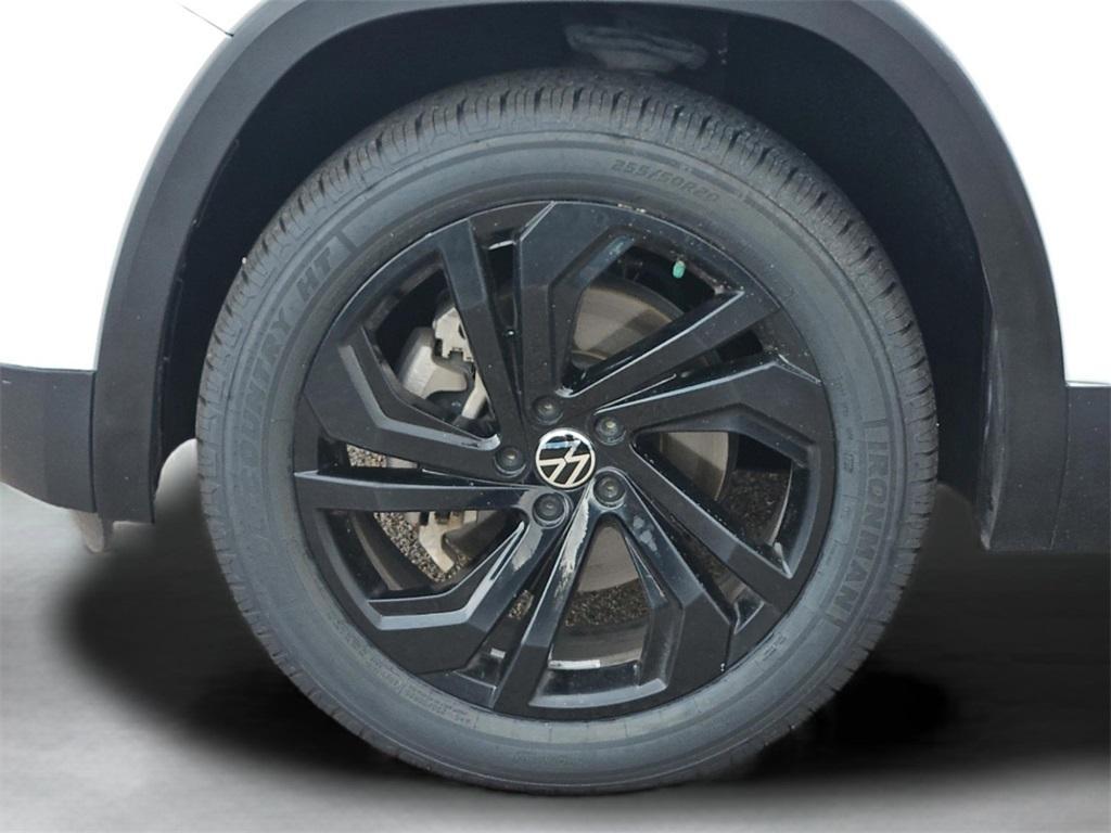 used 2023 Volkswagen Atlas car, priced at $26,631