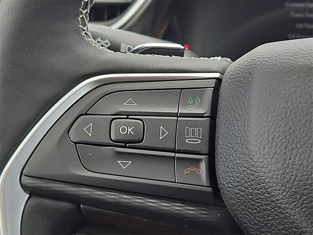 new 2025 Jeep Grand Cherokee car, priced at $47,130