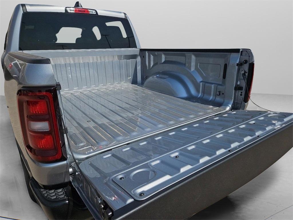 new 2025 Ram 1500 car, priced at $39,250