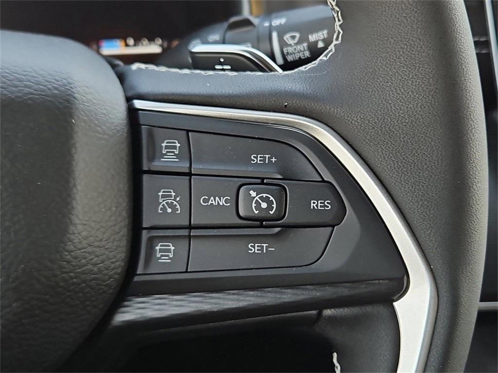 new 2025 Jeep Grand Cherokee car, priced at $46,530