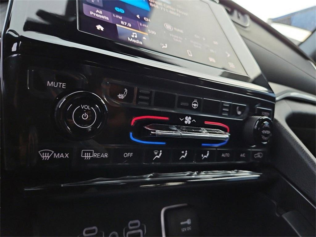 new 2025 Jeep Grand Cherokee car, priced at $36,153