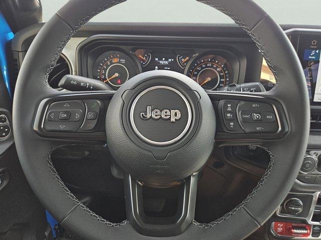 new 2025 Jeep Wrangler car, priced at $46,580