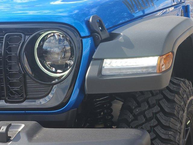 new 2025 Jeep Wrangler car, priced at $46,580