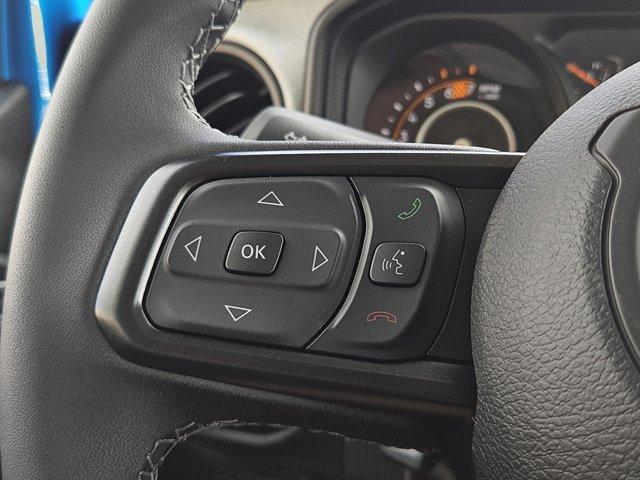 new 2025 Jeep Wrangler car, priced at $46,580