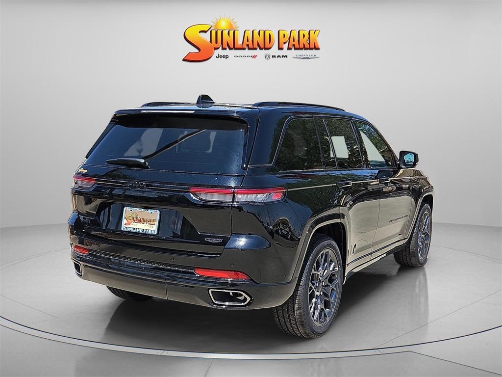 new 2025 Jeep Grand Cherokee car, priced at $60,925