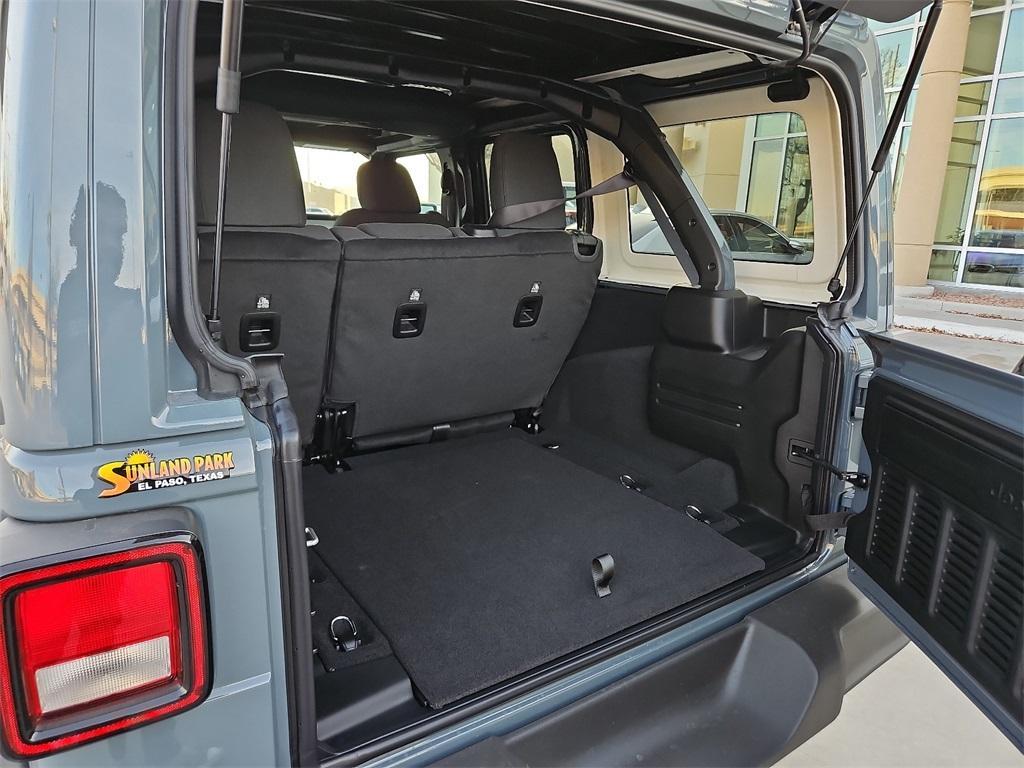 new 2025 Jeep Wrangler car, priced at $48,445