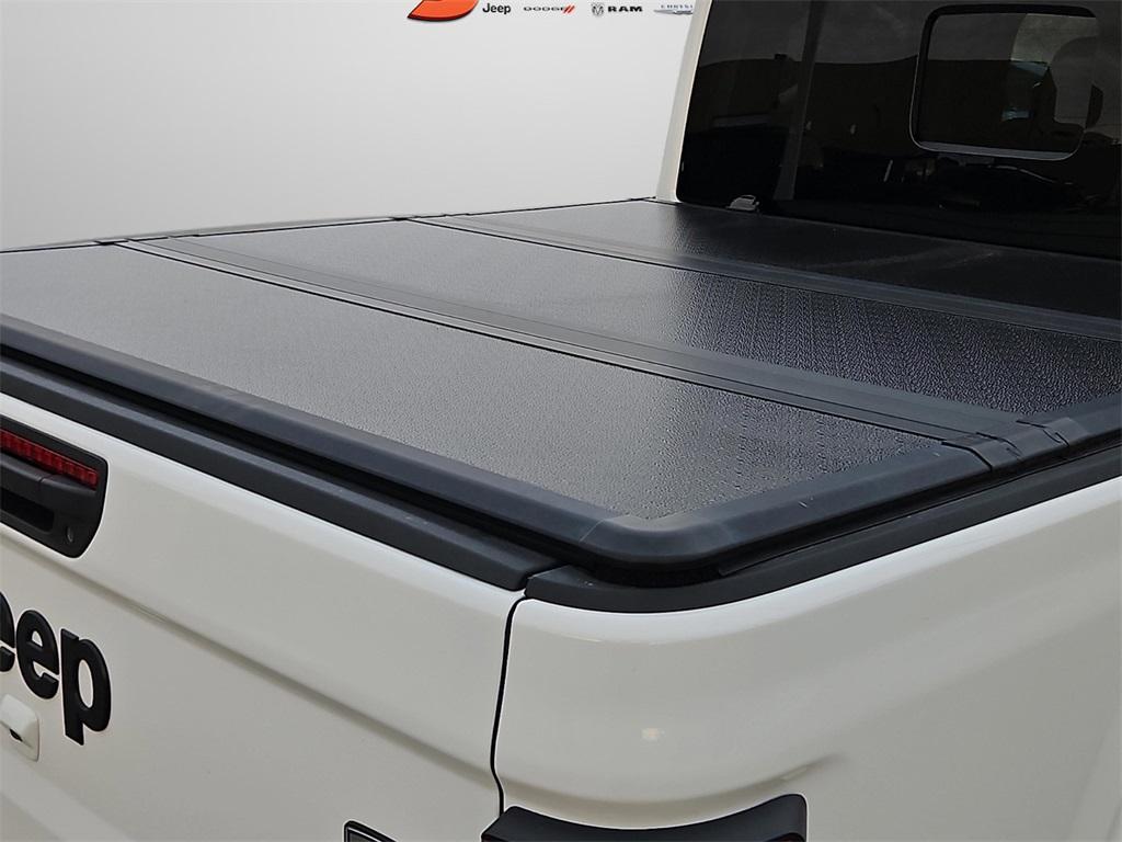 used 2025 Jeep Gladiator car, priced at $39,183