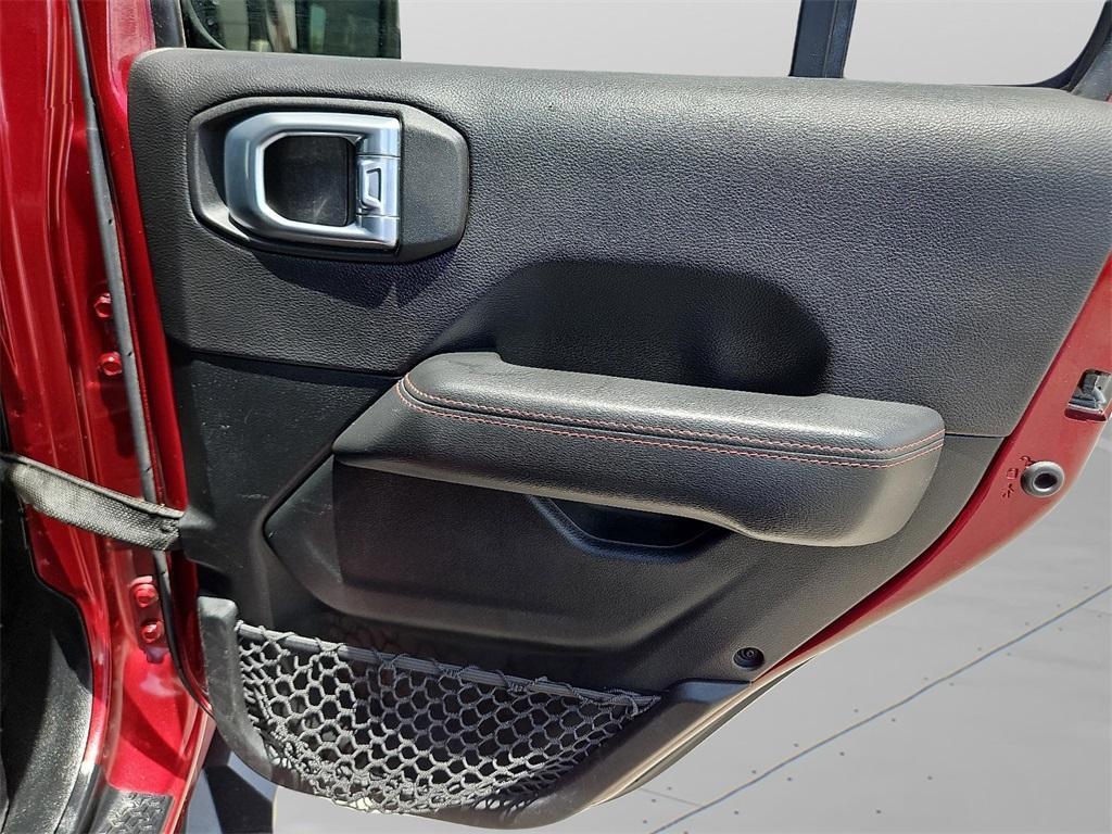 used 2021 Jeep Gladiator car, priced at $33,486
