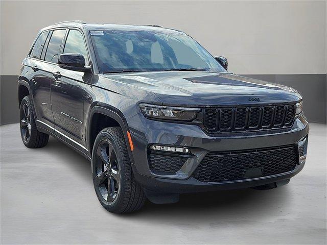 new 2025 Jeep Grand Cherokee car, priced at $47,535