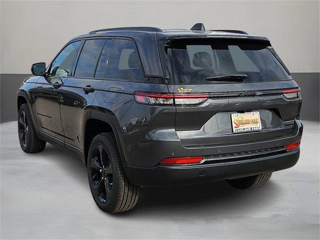 new 2025 Jeep Grand Cherokee car, priced at $47,535