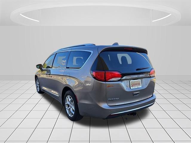 used 2017 Chrysler Pacifica car, priced at $13,997