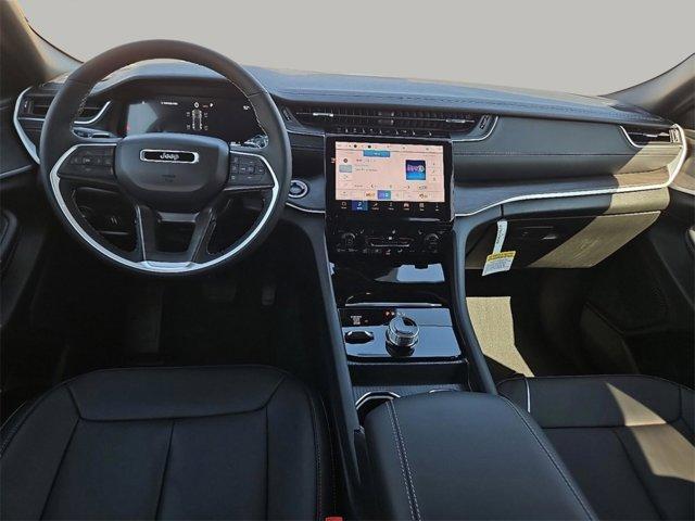 new 2025 Jeep Grand Cherokee car, priced at $43,381