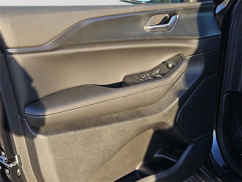 new 2025 Jeep Grand Cherokee car, priced at $37,981