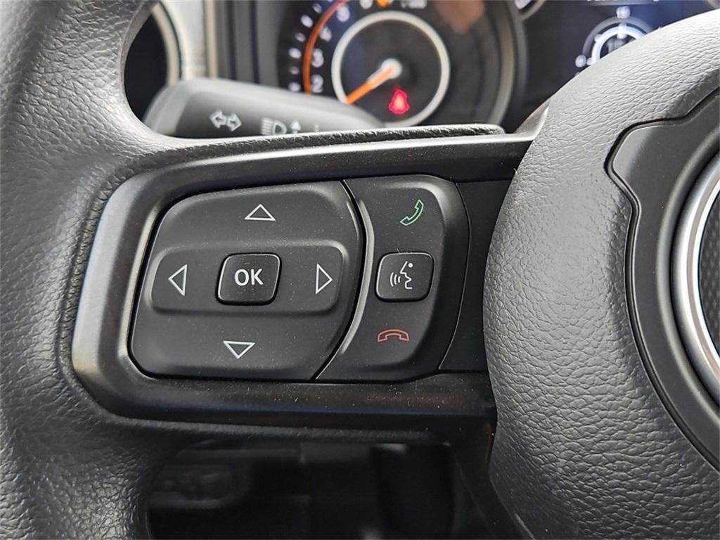 new 2025 Jeep Gladiator car, priced at $42,680
