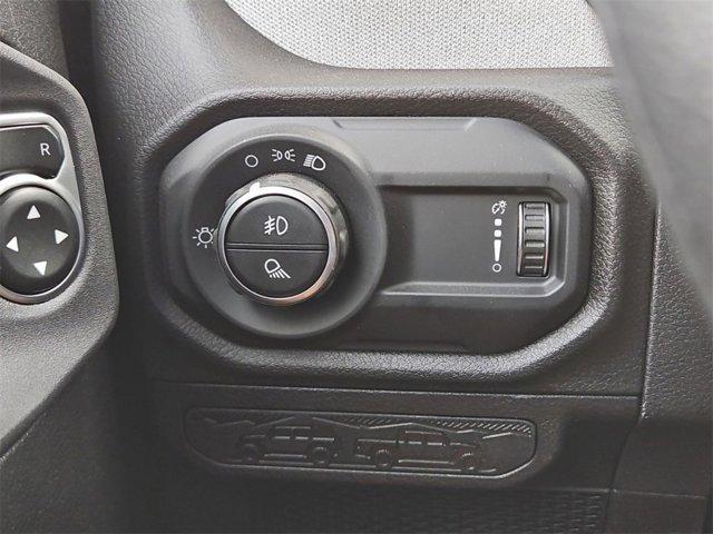 new 2025 Jeep Gladiator car, priced at $42,680