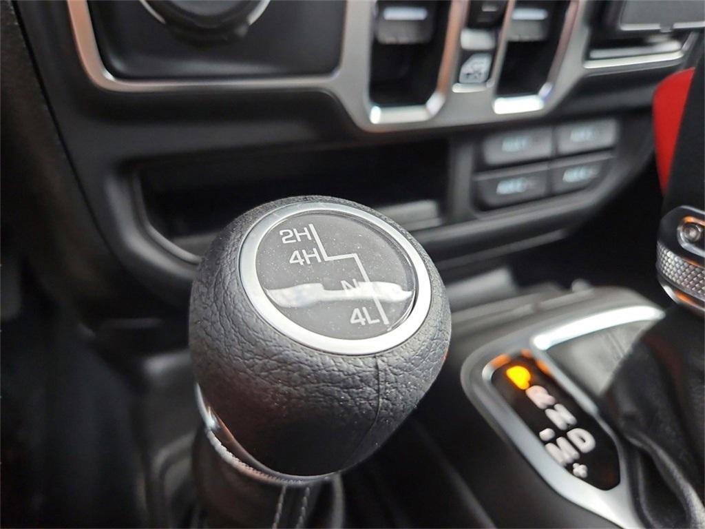 new 2025 Jeep Gladiator car, priced at $42,680