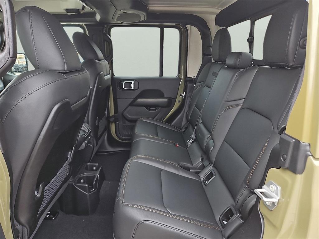 new 2025 Jeep Gladiator car, priced at $44,584