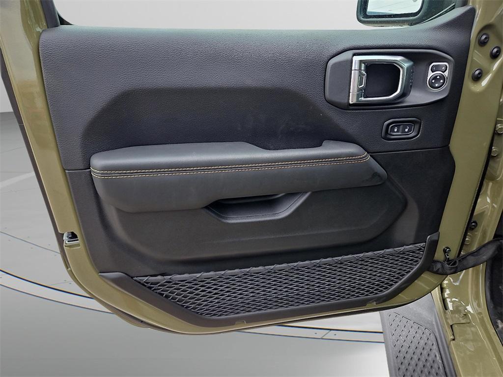 new 2025 Jeep Gladiator car, priced at $44,584