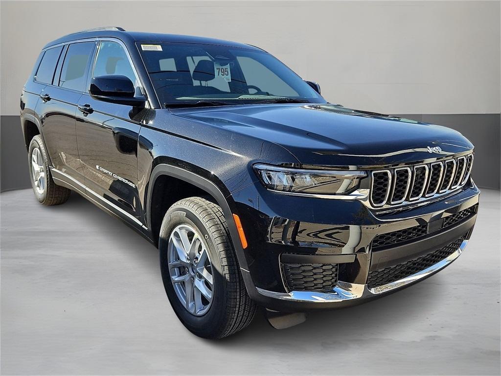 new 2025 Jeep Grand Cherokee L car, priced at $39,720