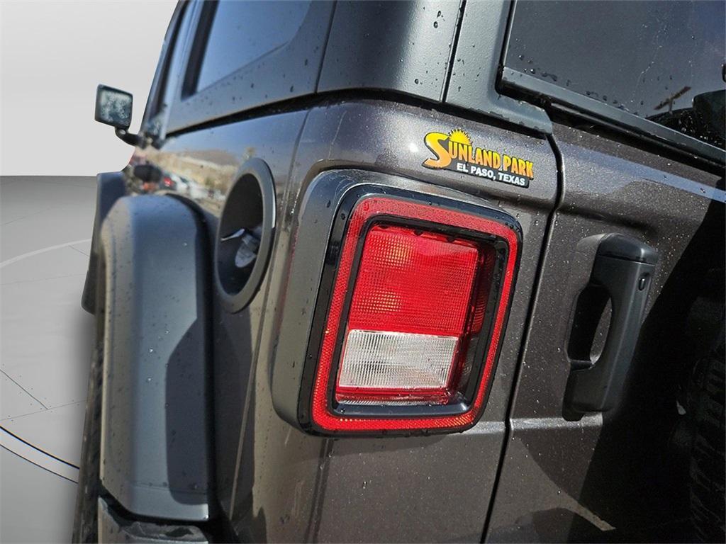 new 2025 Jeep Wrangler car, priced at $45,699