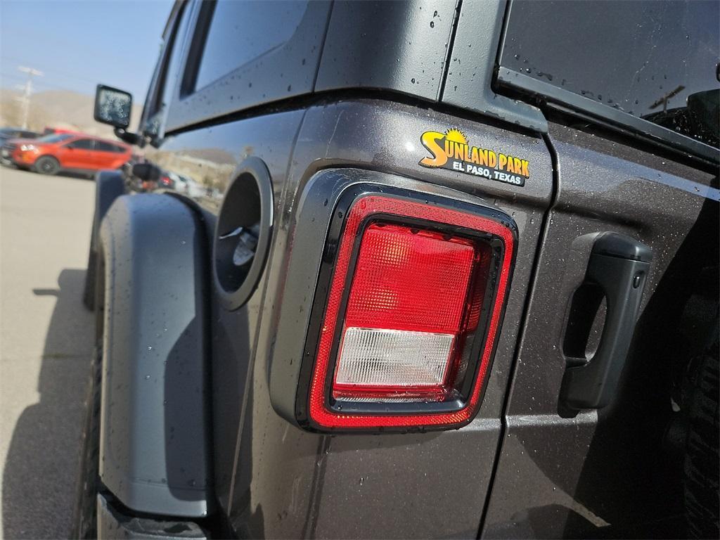 new 2025 Jeep Wrangler car, priced at $46,740