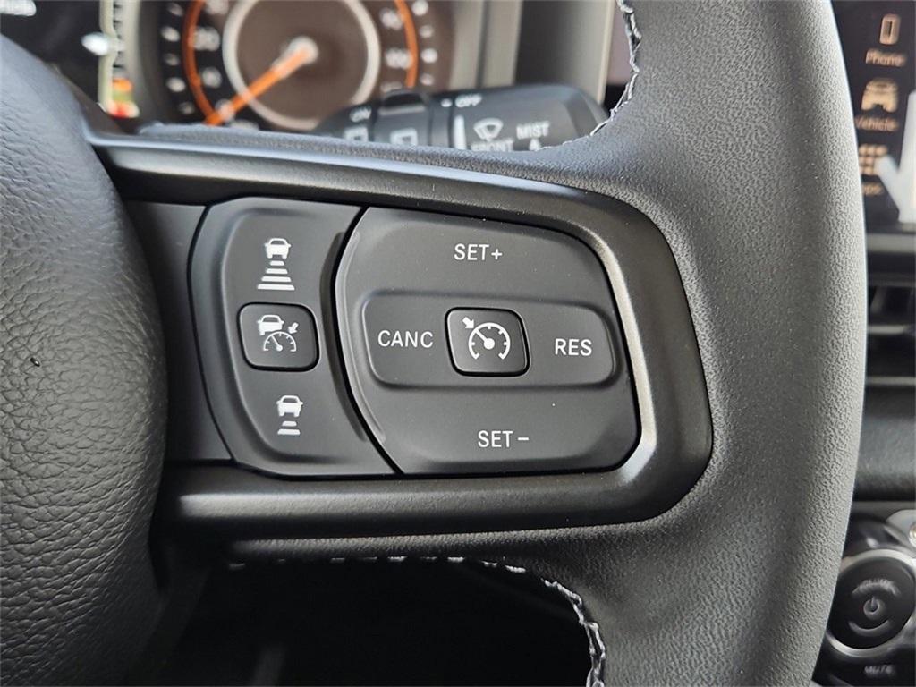new 2025 Jeep Wrangler car, priced at $45,699