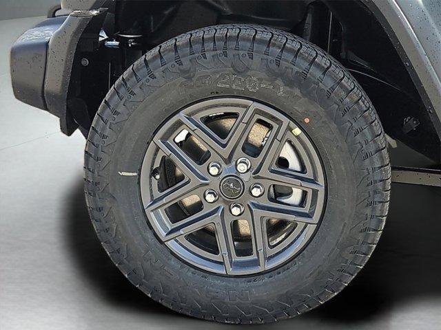 new 2025 Jeep Wrangler car, priced at $45,699