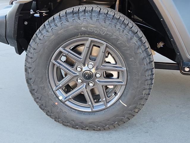 new 2025 Jeep Wrangler car, priced at $45,999