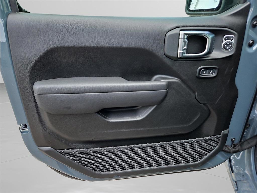 new 2025 Jeep Wrangler car, priced at $43,309