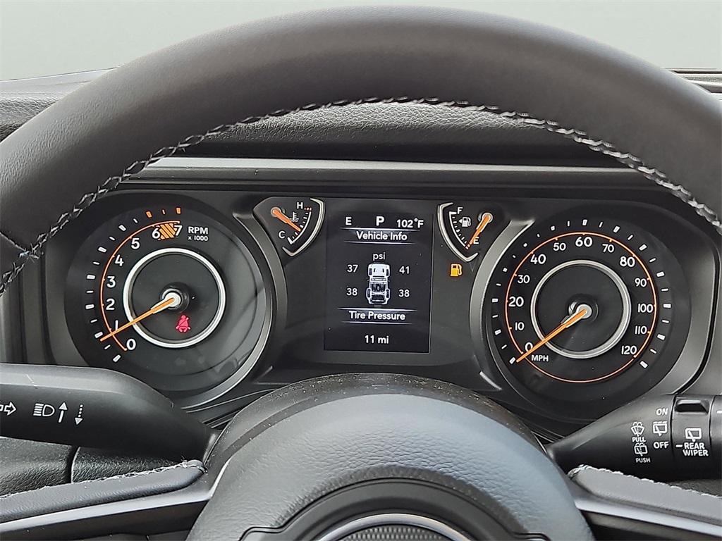 new 2025 Jeep Wrangler car, priced at $43,309