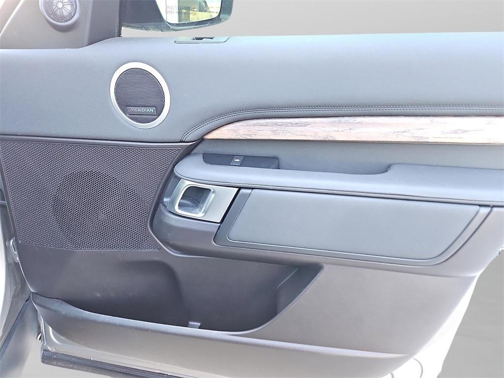 used 2017 Land Rover Discovery car, priced at $18,168