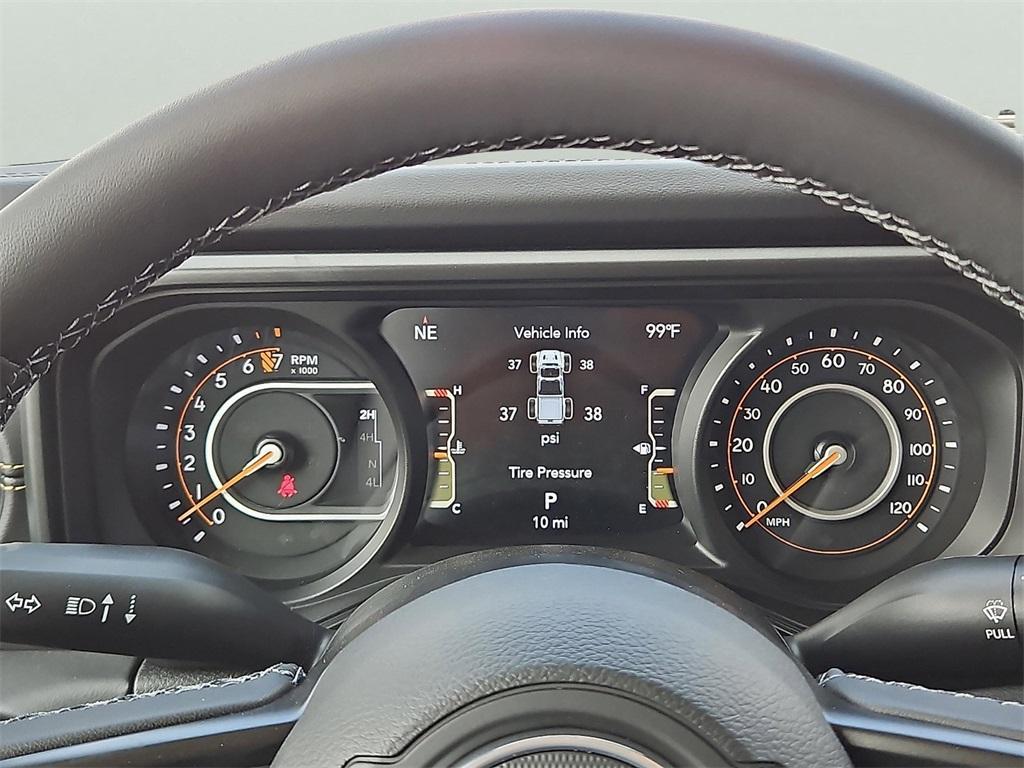 new 2025 Jeep Gladiator car, priced at $46,605