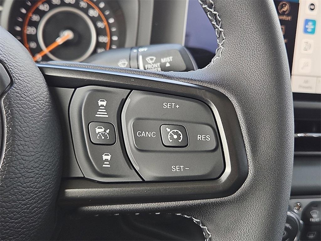 new 2025 Jeep Gladiator car, priced at $46,605