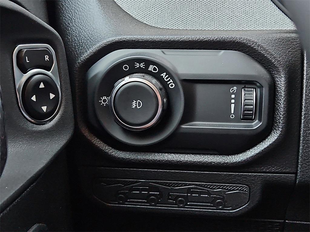 new 2025 Jeep Wrangler car, priced at $50,085