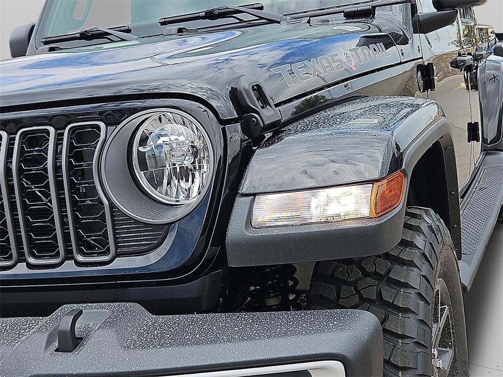 new 2025 Jeep Gladiator car, priced at $44,584