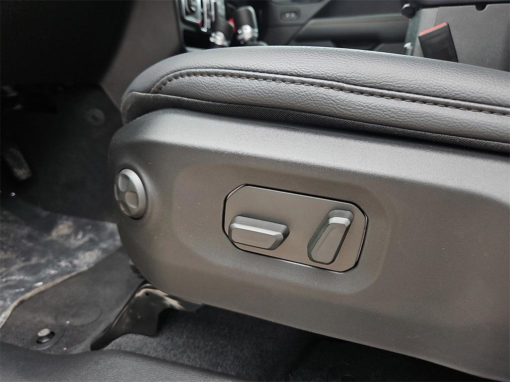 new 2025 Jeep Gladiator car, priced at $44,584