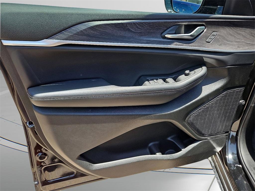 new 2025 Jeep Grand Cherokee L car, priced at $45,357
