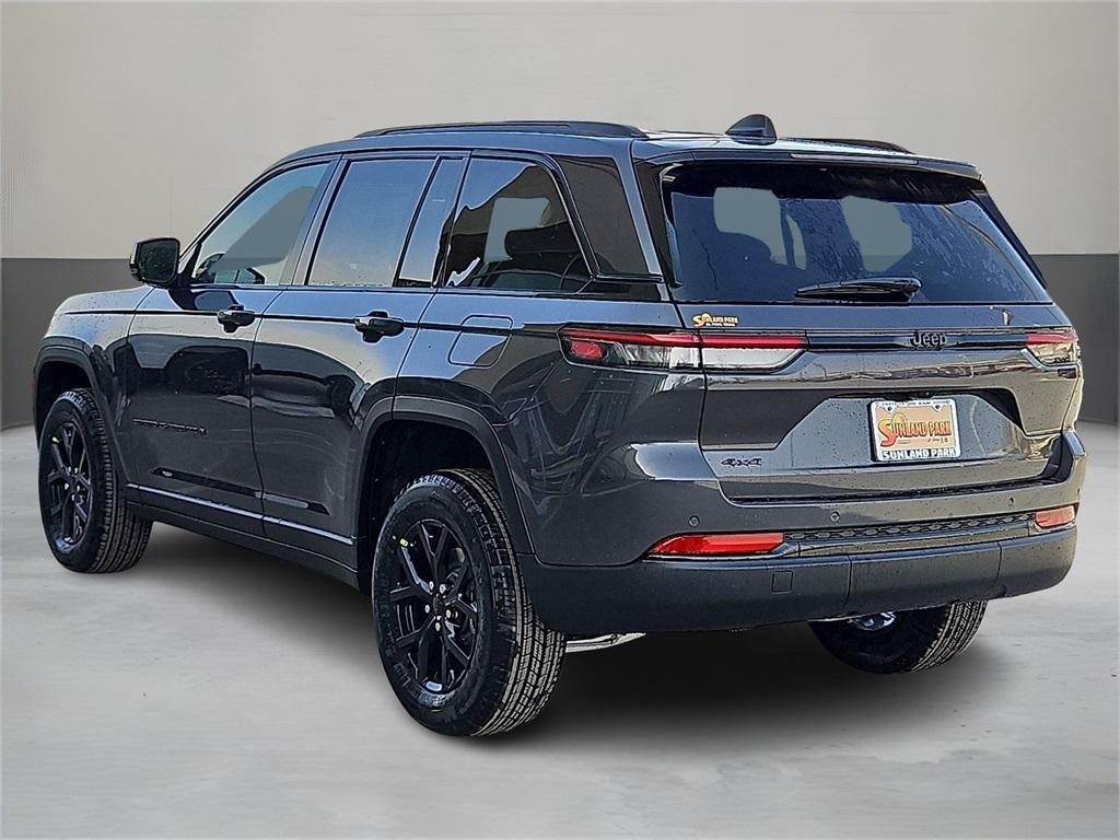 new 2025 Jeep Grand Cherokee car, priced at $46,030