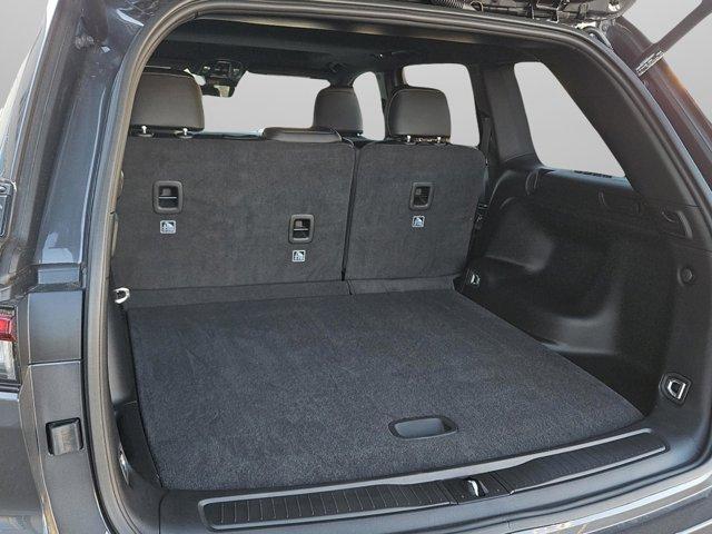 new 2025 Jeep Grand Cherokee car, priced at $41,980