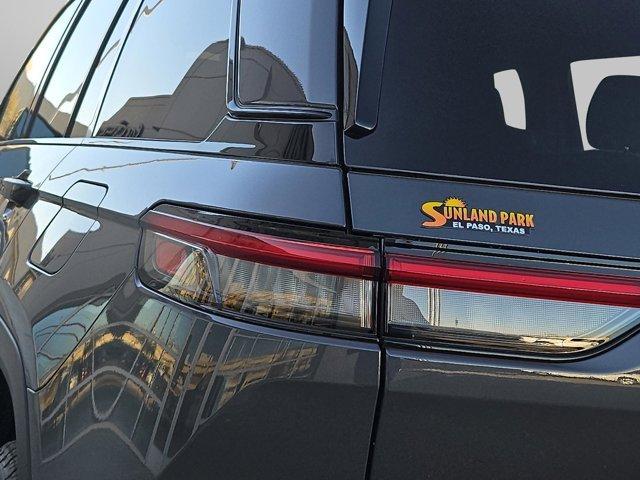 new 2025 Jeep Grand Cherokee car, priced at $41,980