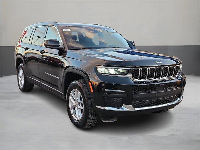 new 2025 Jeep Grand Cherokee L car, priced at $40,215