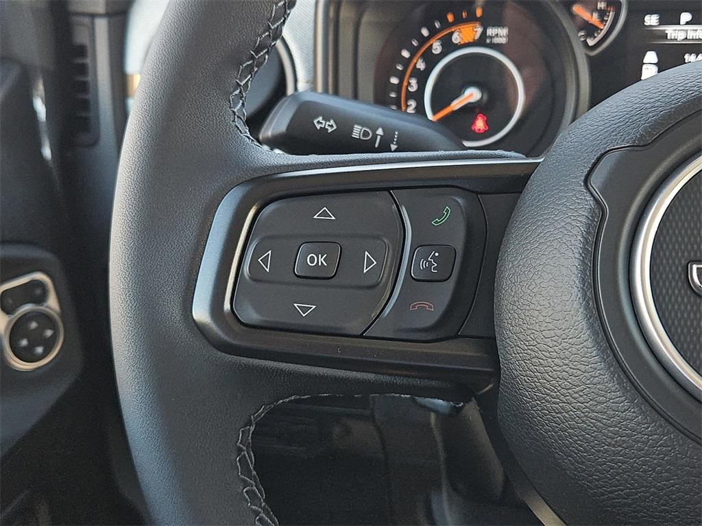 new 2025 Jeep Wrangler car, priced at $43,980