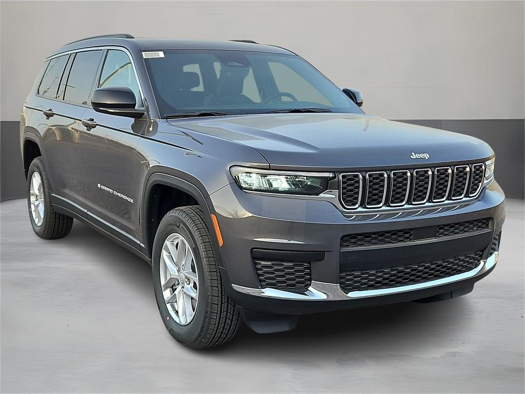 new 2025 Jeep Grand Cherokee L car, priced at $39,720