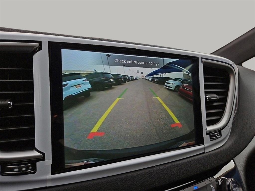 new 2025 Chrysler Voyager car