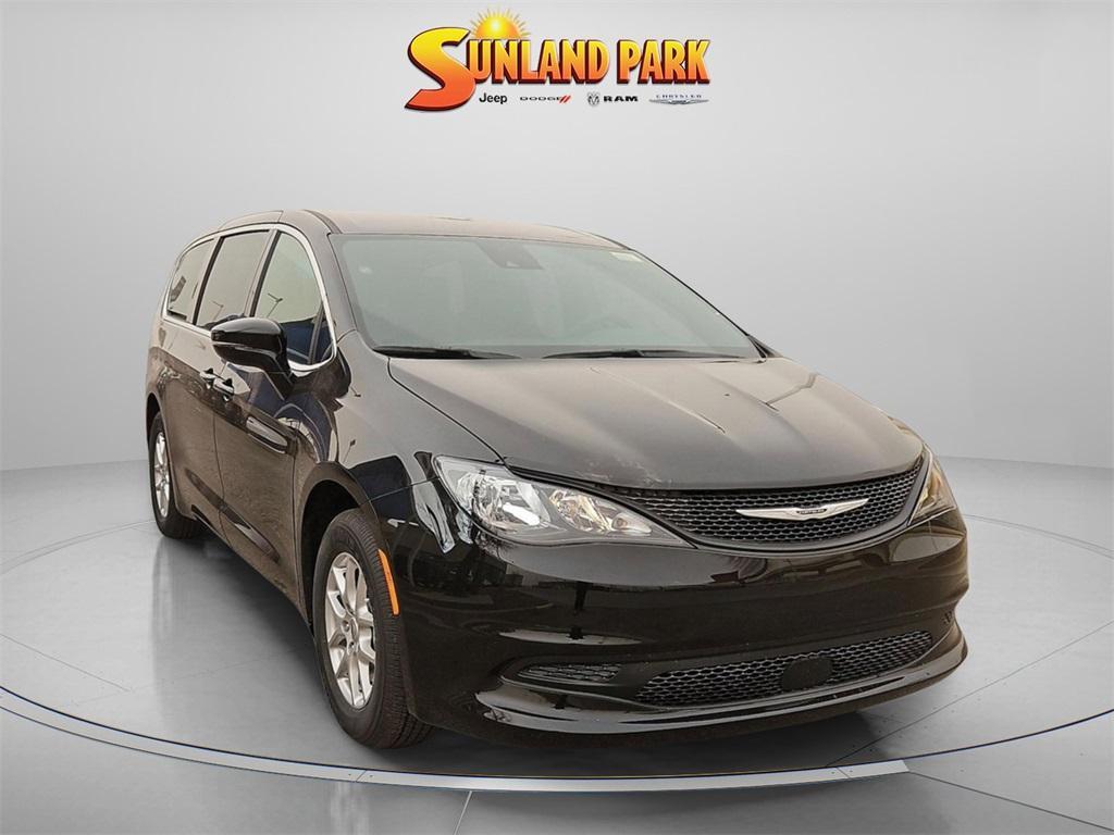 new 2025 Chrysler Voyager car