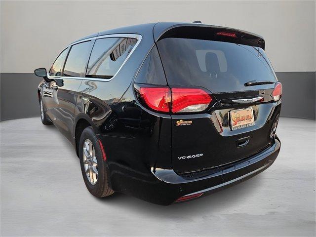 new 2025 Chrysler Voyager car