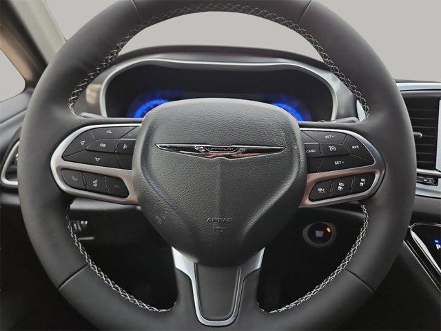 new 2025 Chrysler Voyager car