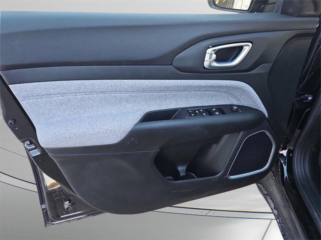 new 2025 Jeep Compass car, priced at $29,063